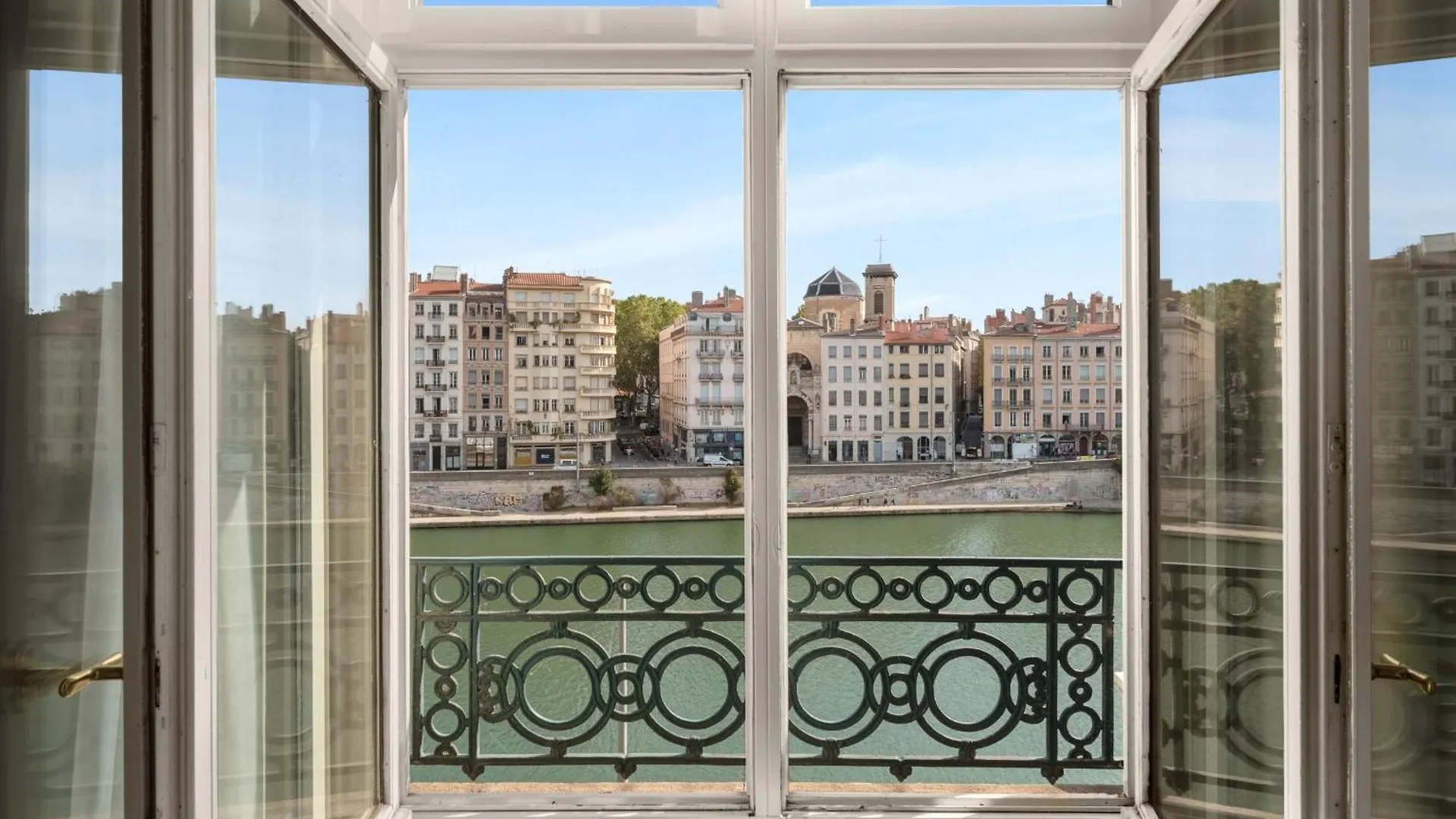 **** Hotel Le Phénix Hôtel Lyon France